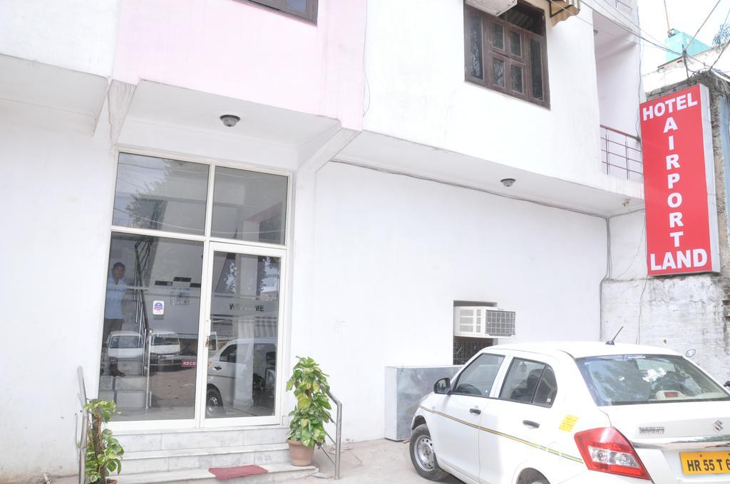 Hotel Airport Land New Delhi Exterior photo